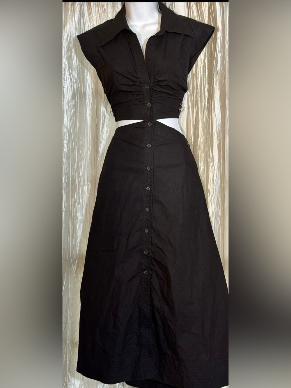 Banana Republic Black Cutout Button-Front Women's dress size 8